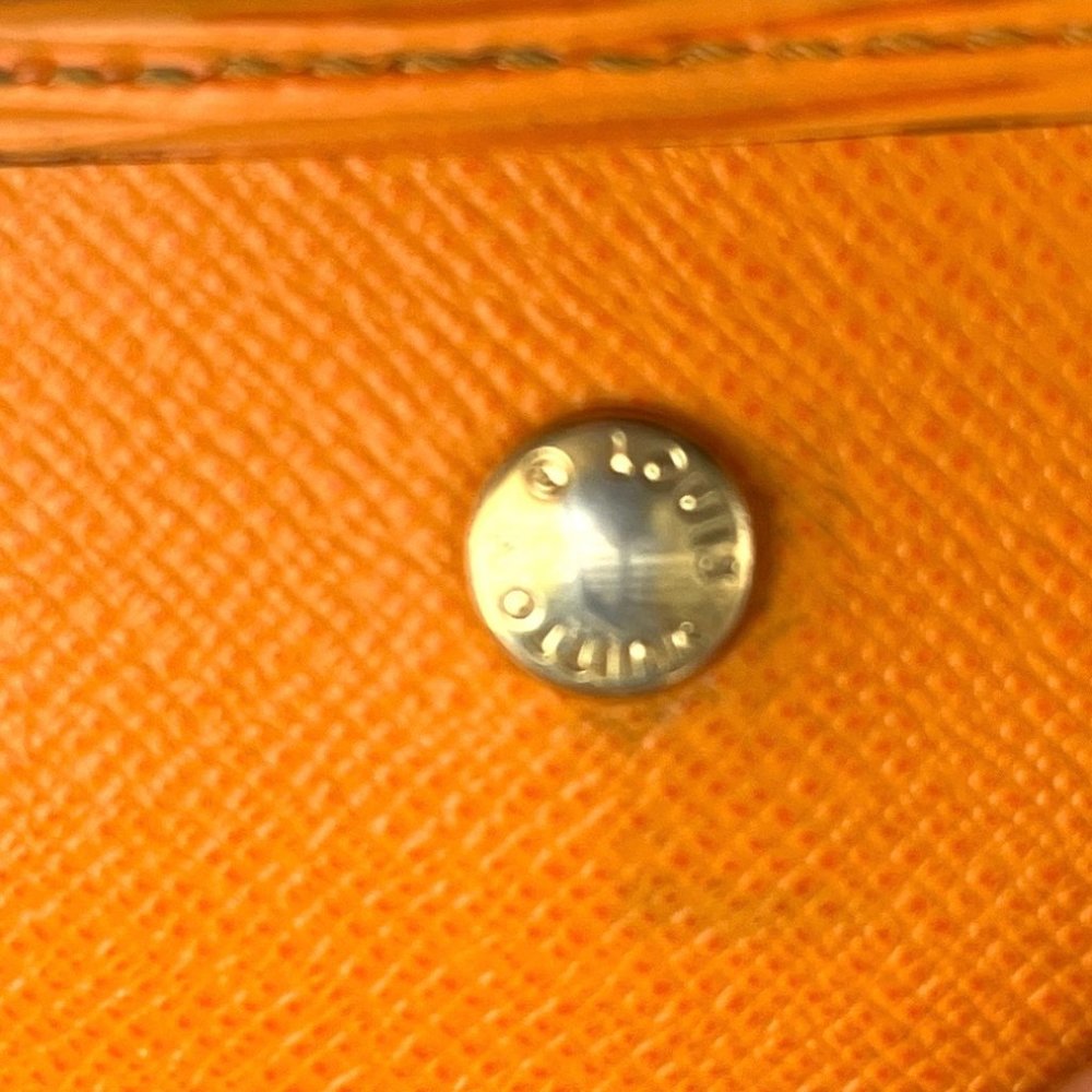Auc Louis Vuitton VINTAGE Yellow Epi Leather 4Key Holder Case CA0044 - Picture 13 of 14